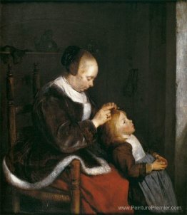 Mère peignant les cheveux de son enfant