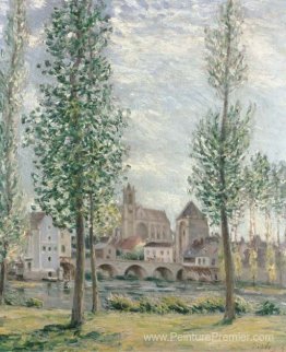 Vue de Moret Sur Loing à travers les arbres