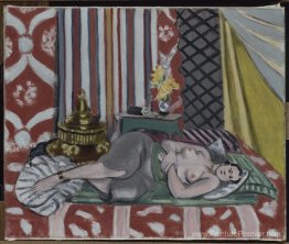 Odalisque dans les culottes grises