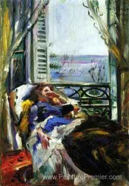 Femme dans une chaise de pont par la fenêtre