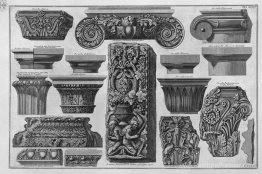 Plusieurs capitales et un bas-relief (jardins farnese, Villa Bar