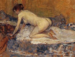 Femme accroupie aux cheveux roux