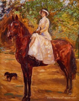 Dame en robe blanche à l'équitation