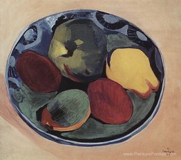 Fruits sur la plaque bleue