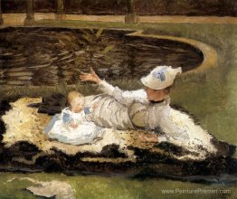 Mme Newton avec un enfant par une piscine