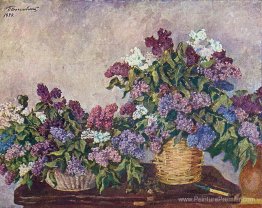 Nature morte. Lilas en deux paniers.