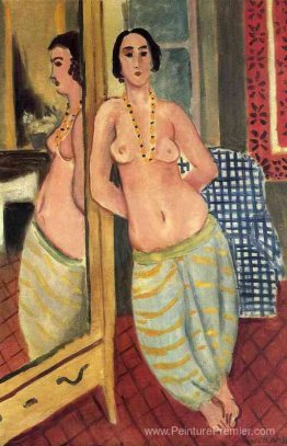 Odalisque debout reflété dans un miroir