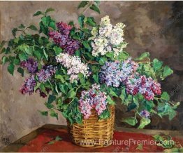 Nature morte. Lilas dans un panier.