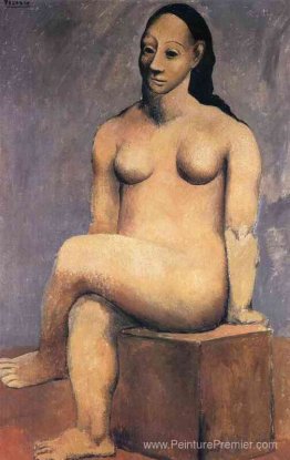 Femme assise avec les jambes croisées