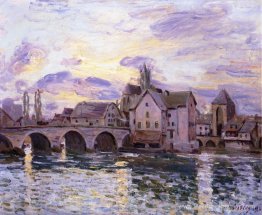 Le pont à Moret au coucher du soleil