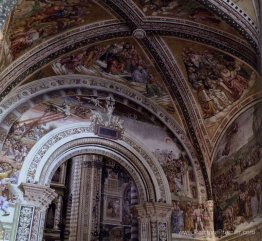 Vue des fresques dans la chapelle de San Brizio