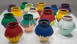 Vases colorés